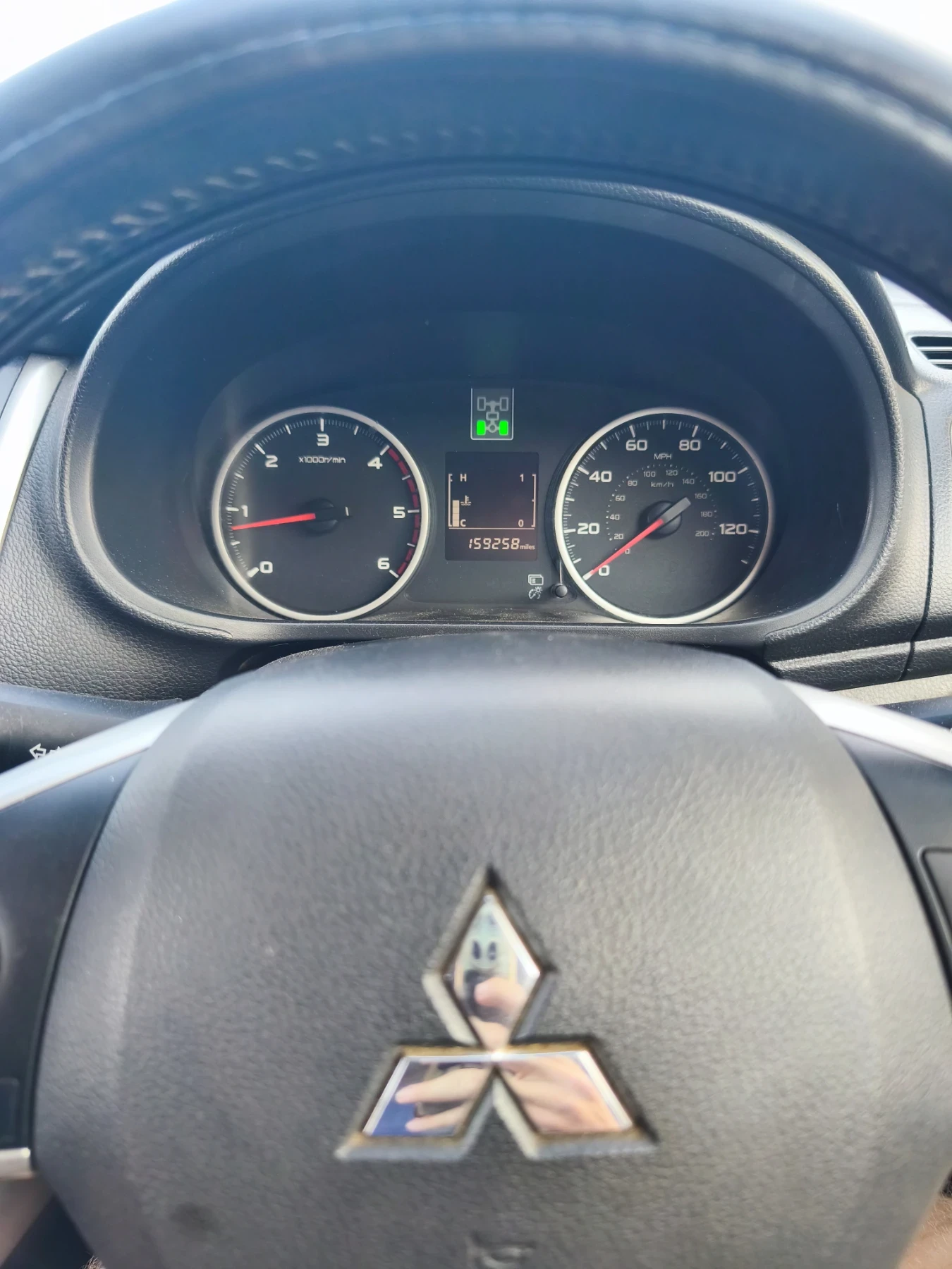 Mitsubishi L200 TITAN РЪЧКА , снимка 13 - Автомобили и джипове - 53403924