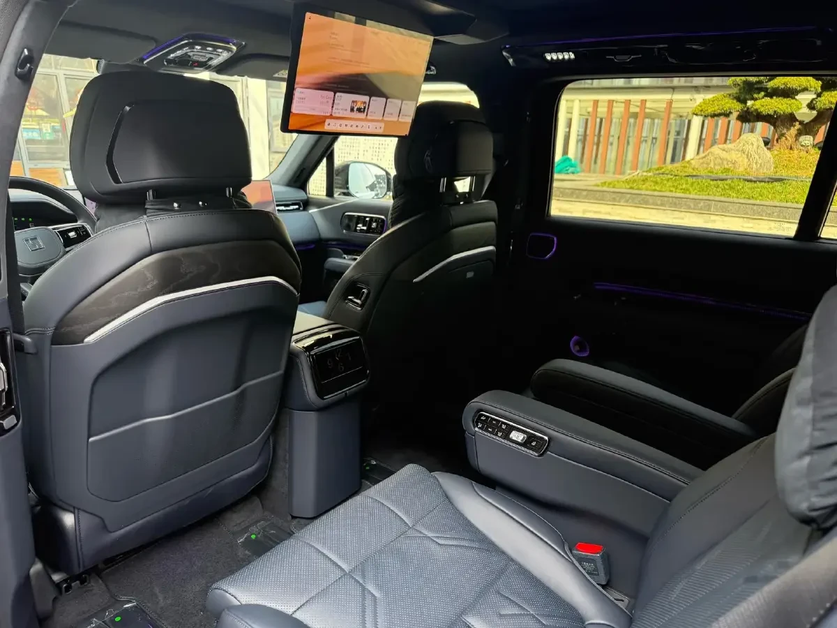 Zeekr 7X 2026 Zeekr 9X 2.0T 279HP L4 1DHT PHEV 380km | Mobile.bg � ����������� 7