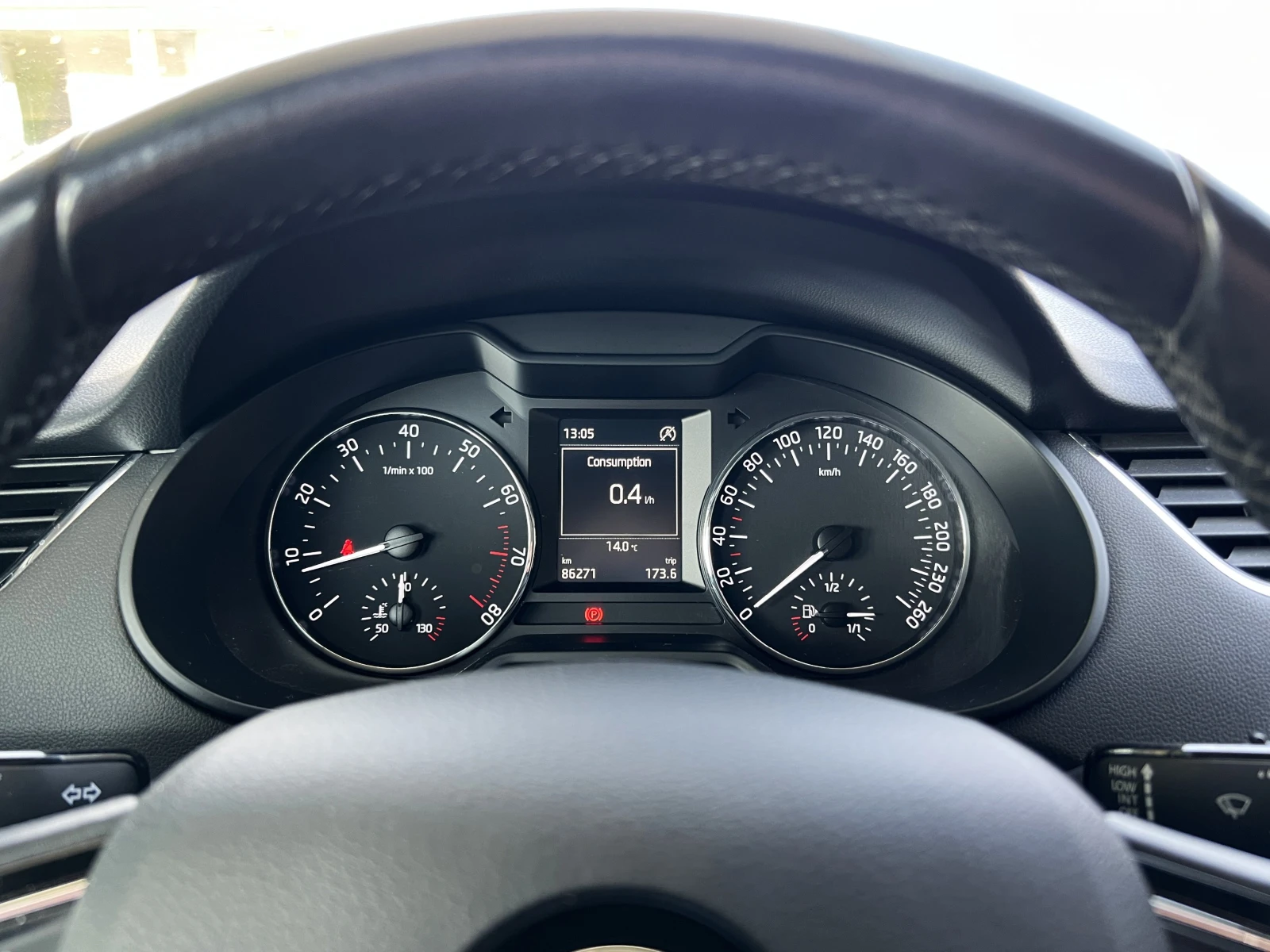 Skoda Octavia 1.2 TSI/COMBI/AMBITION/PARKTRONIC/86K KM/, снимка 12 - Автомобили и джипове - 53707509