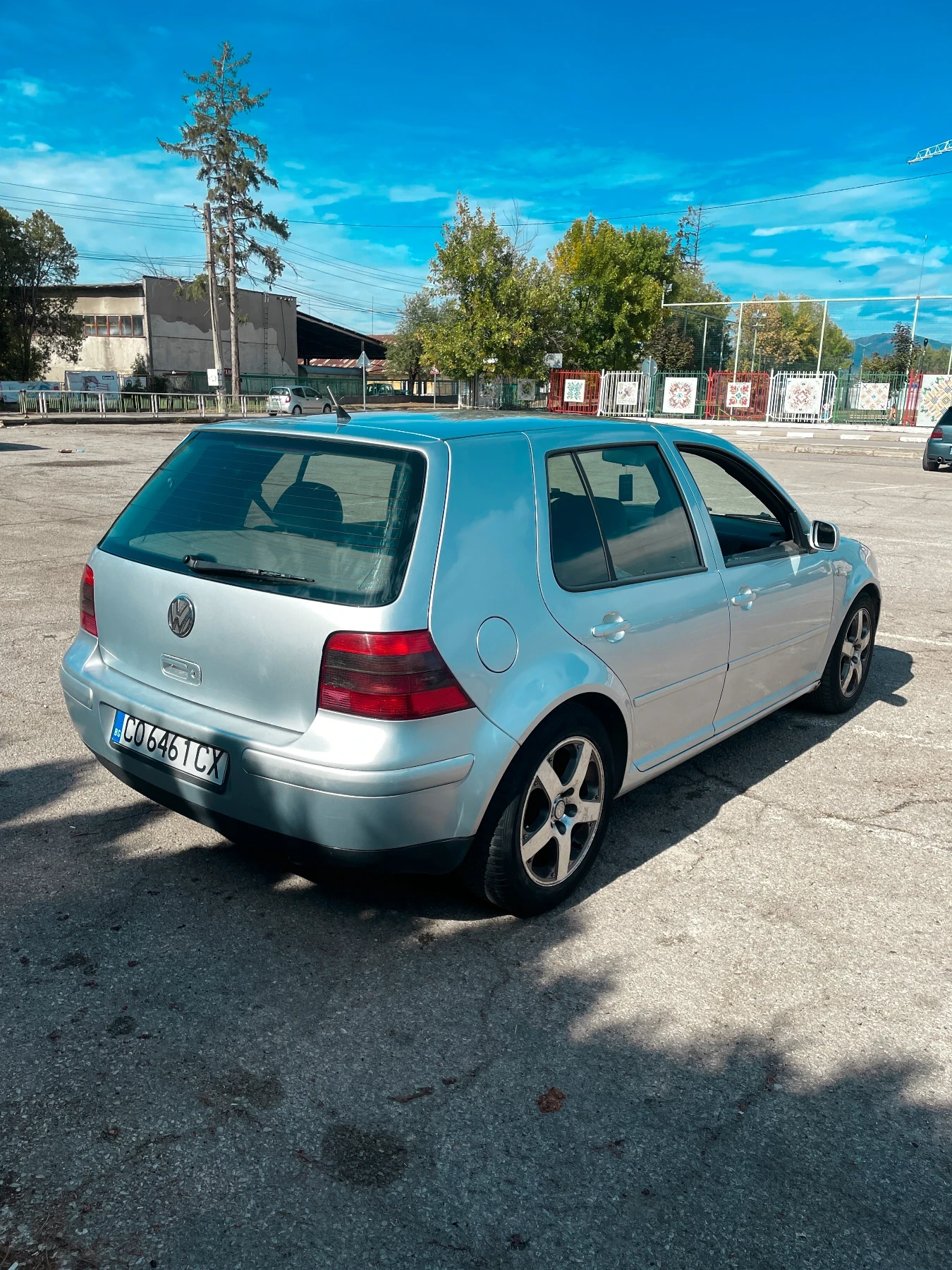 VW Golf, снимка 4 - Автомобили и джипове - 53897814