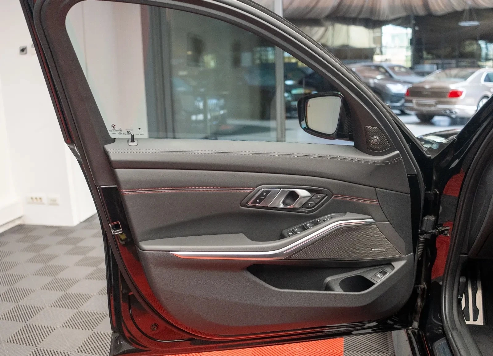 BMW M3 CS xDrive , снимка 6 - Автомобили и джипове - 54039639