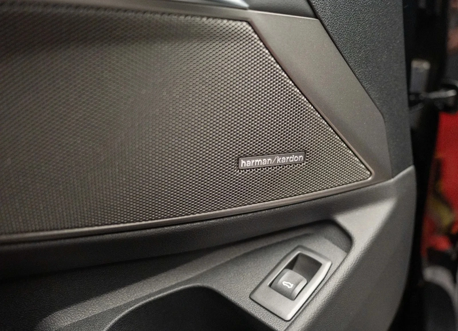 BMW M3 CS xDrive , снимка 7 - Автомобили и джипове - 54039639