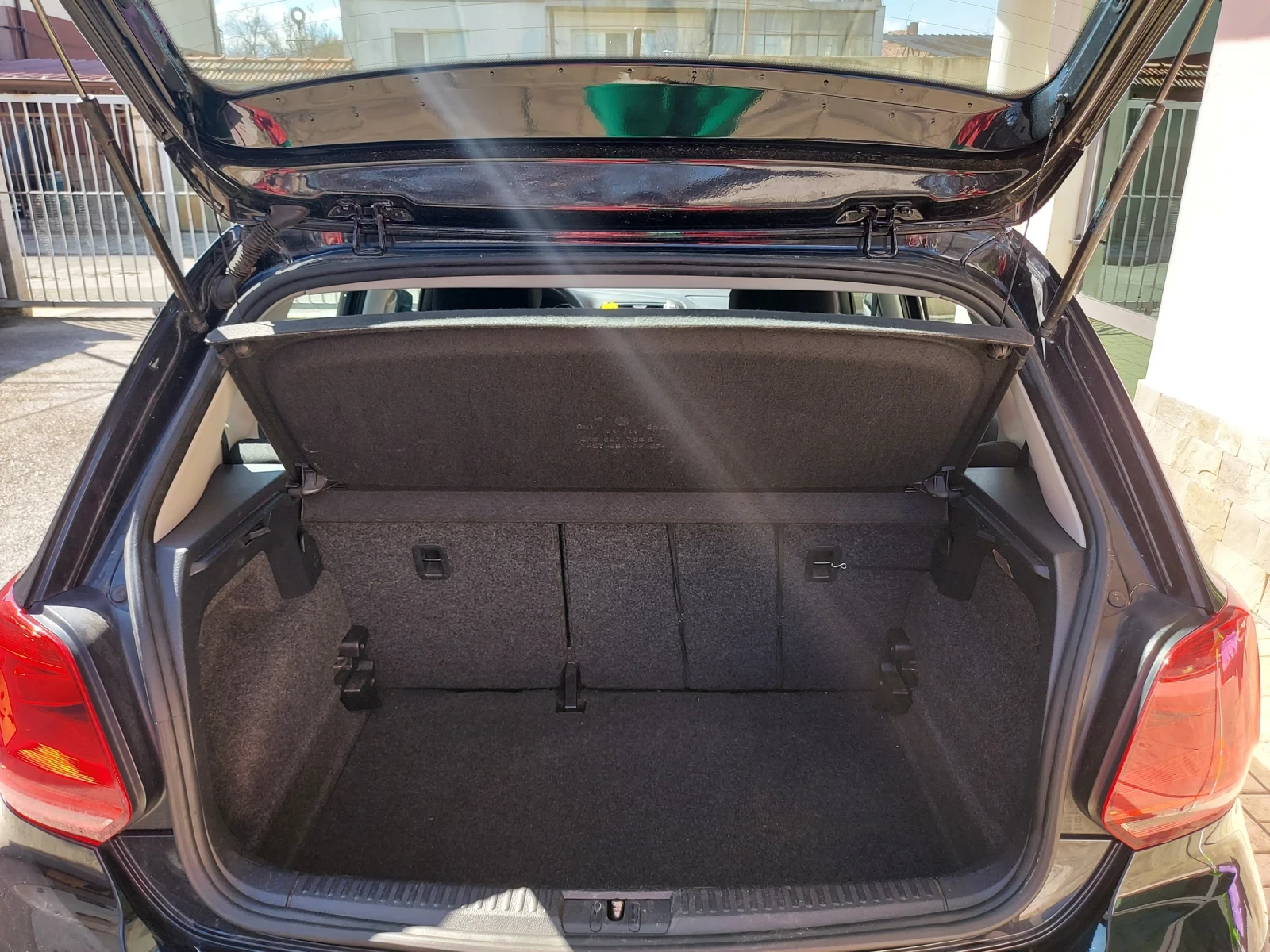 VW Polo, снимка 17 - Автомобили и джипове - 54099547