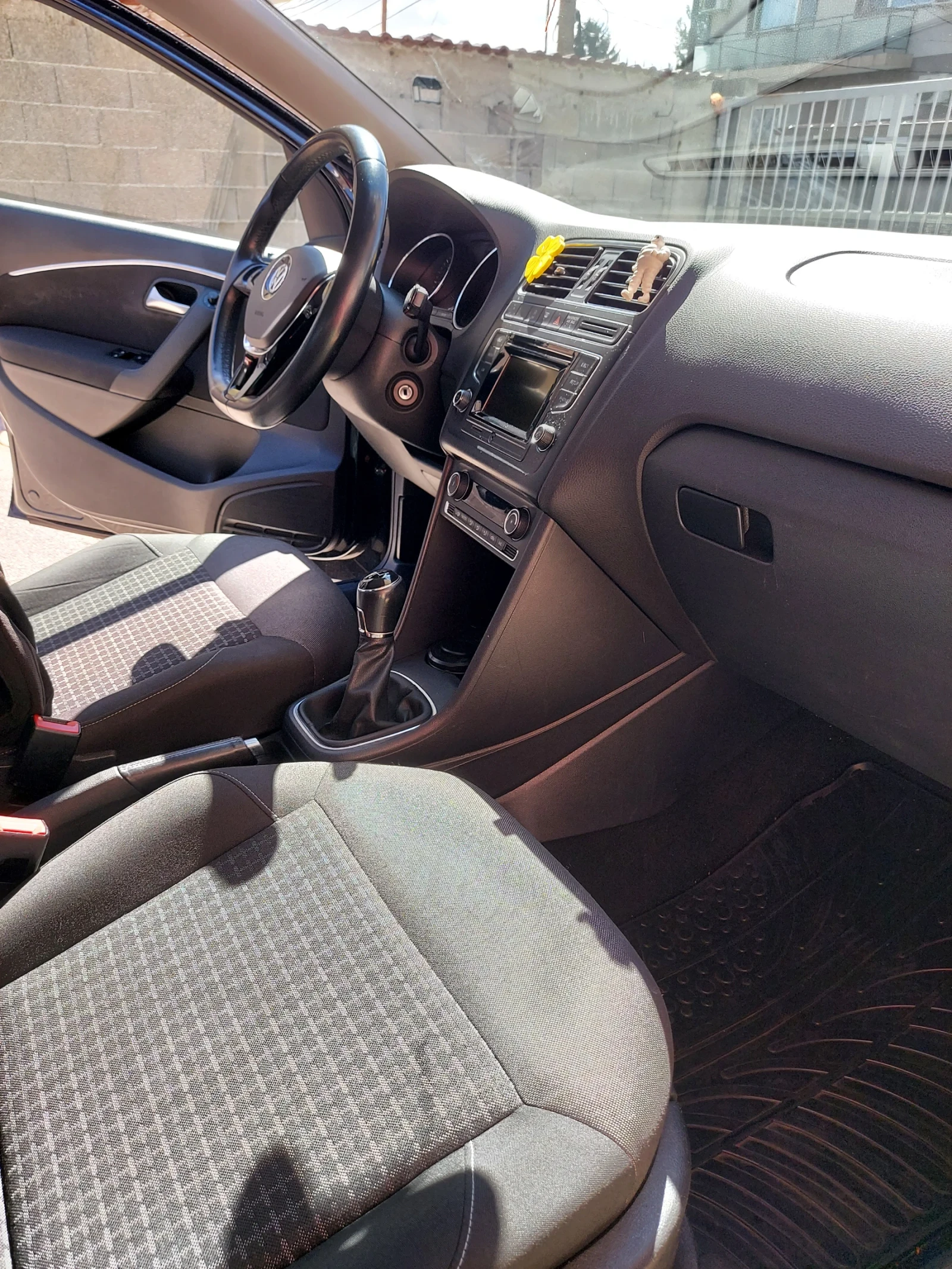 VW Polo, снимка 16 - Автомобили и джипове - 54099547