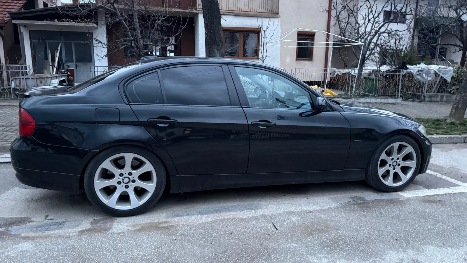 BMW 330, снимка 2 - Автомобили и джипове - 54181459