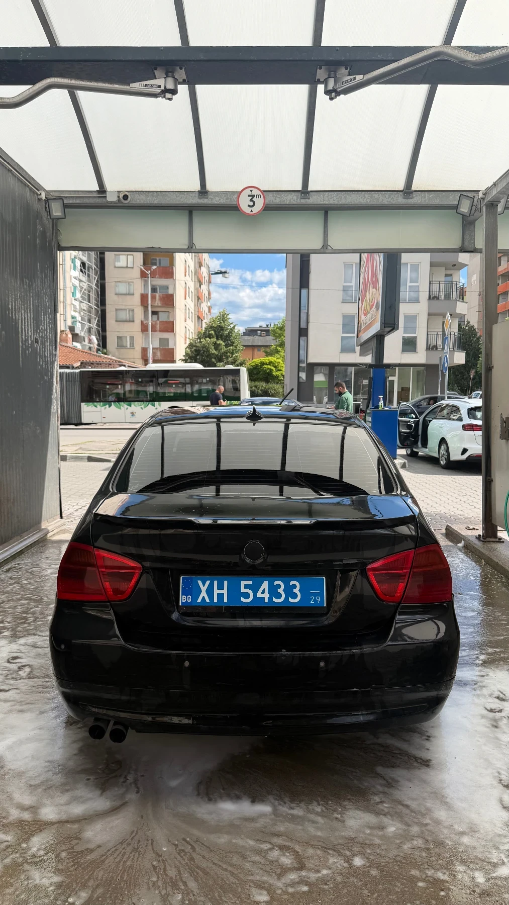 BMW 330, снимка 2 - Автомобили и джипове - 55253066