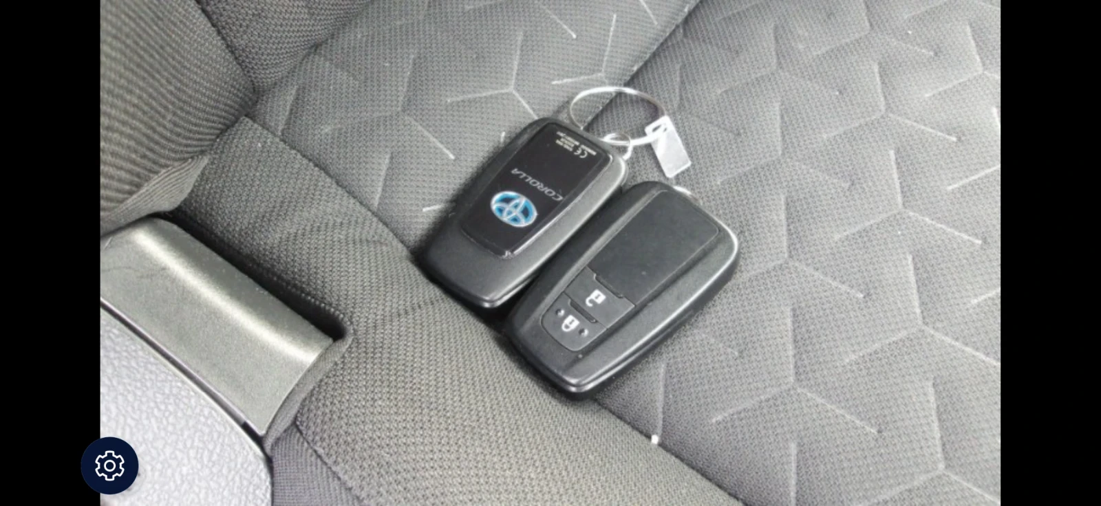 Toyota Corolla 1.8 Hybrid Business Tech / Реални КМ / ГАРАНЦИЯ, снимка 14 - Автомобили и джипове - 54222158