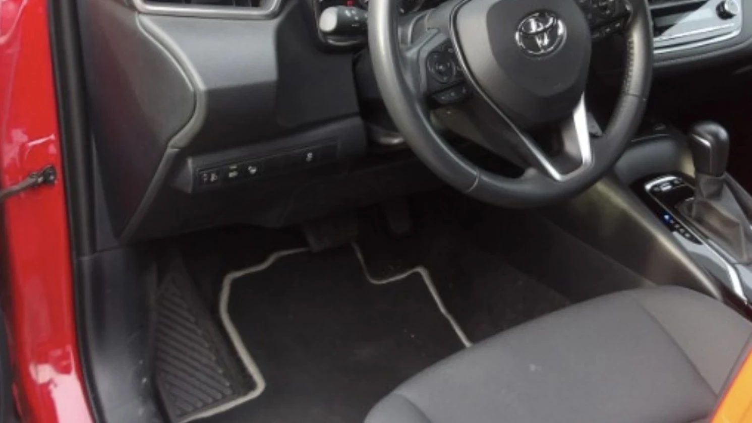 Toyota Corolla 1.8 Hybrid Business Tech / Реални КМ / ГАРАНЦИЯ, снимка 11 - Автомобили и джипове - 54222158