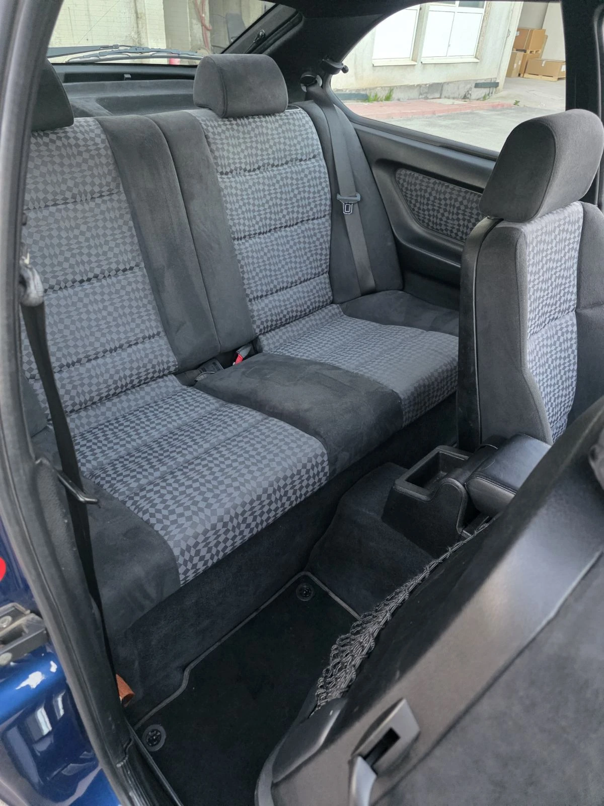 BMW 323 TI, снимка 10 - Автомобили и джипове - 54422064