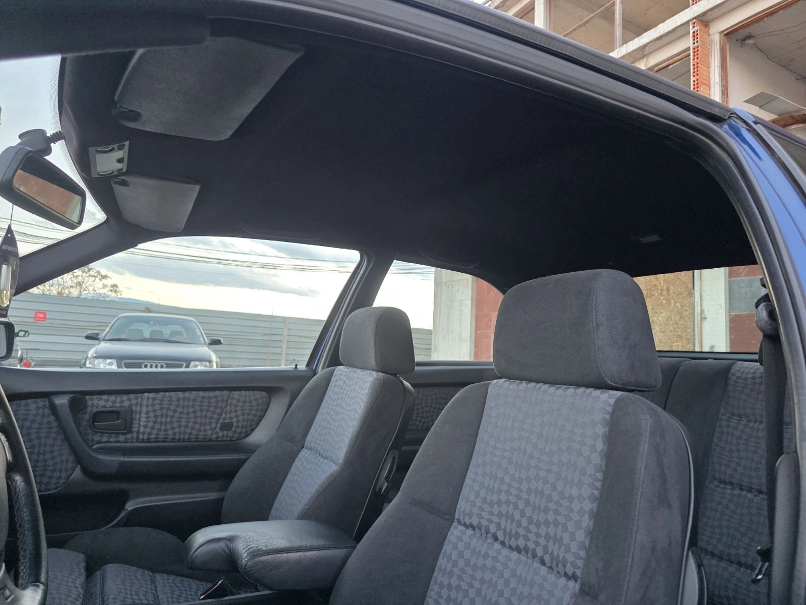 BMW 323 TI, снимка 11 - Автомобили и джипове - 54422064