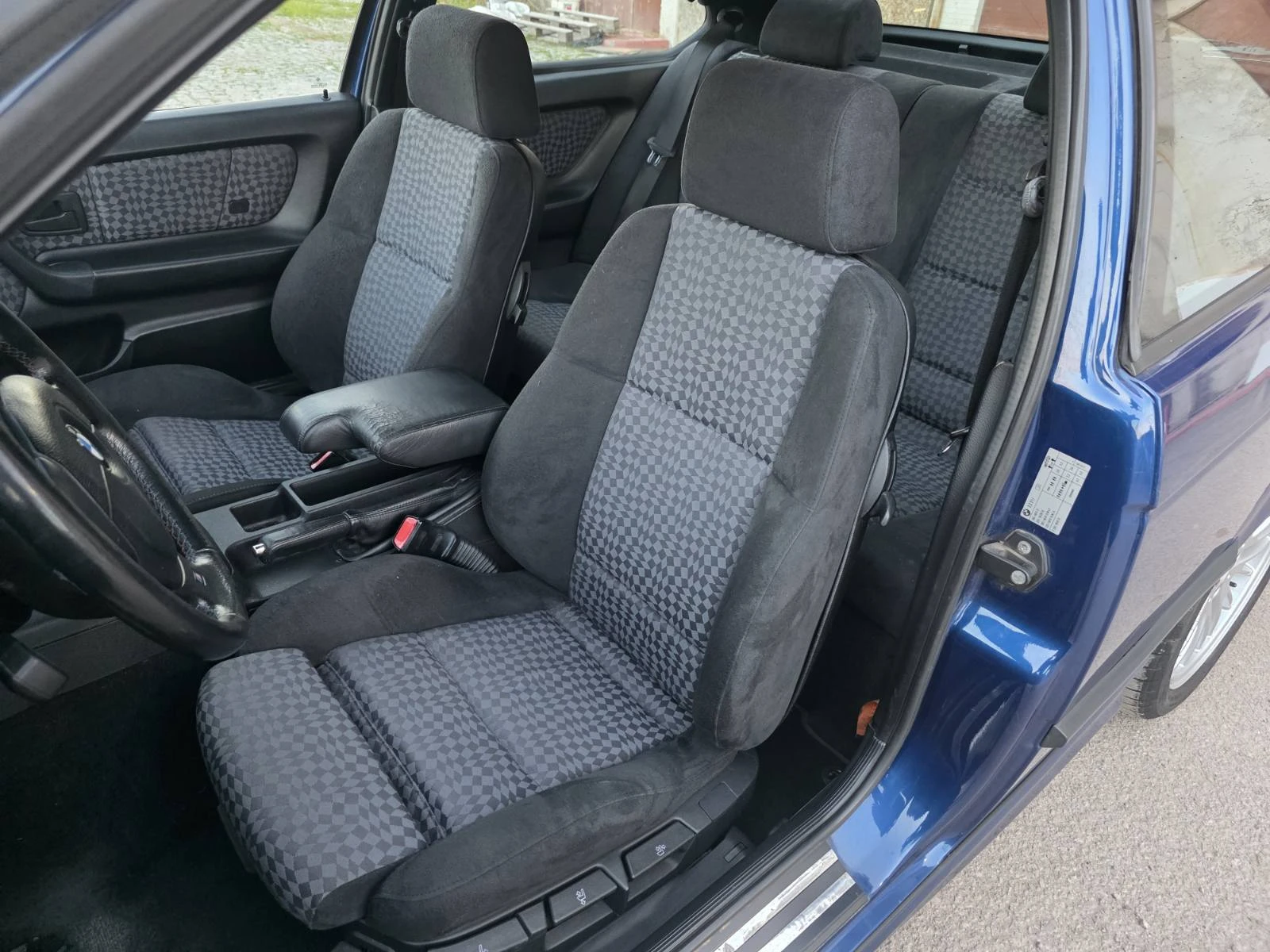 BMW 323 TI, снимка 8 - Автомобили и джипове - 54422064
