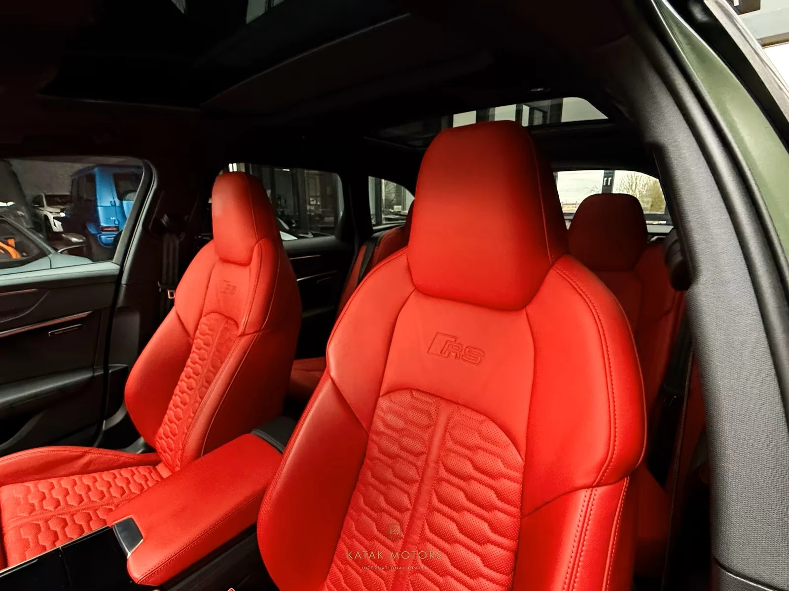 Audi Rs6 Avant Performance 4.0 TFSI V8 Quattro , снимка 11 - Автомобили и джипове - 54421876