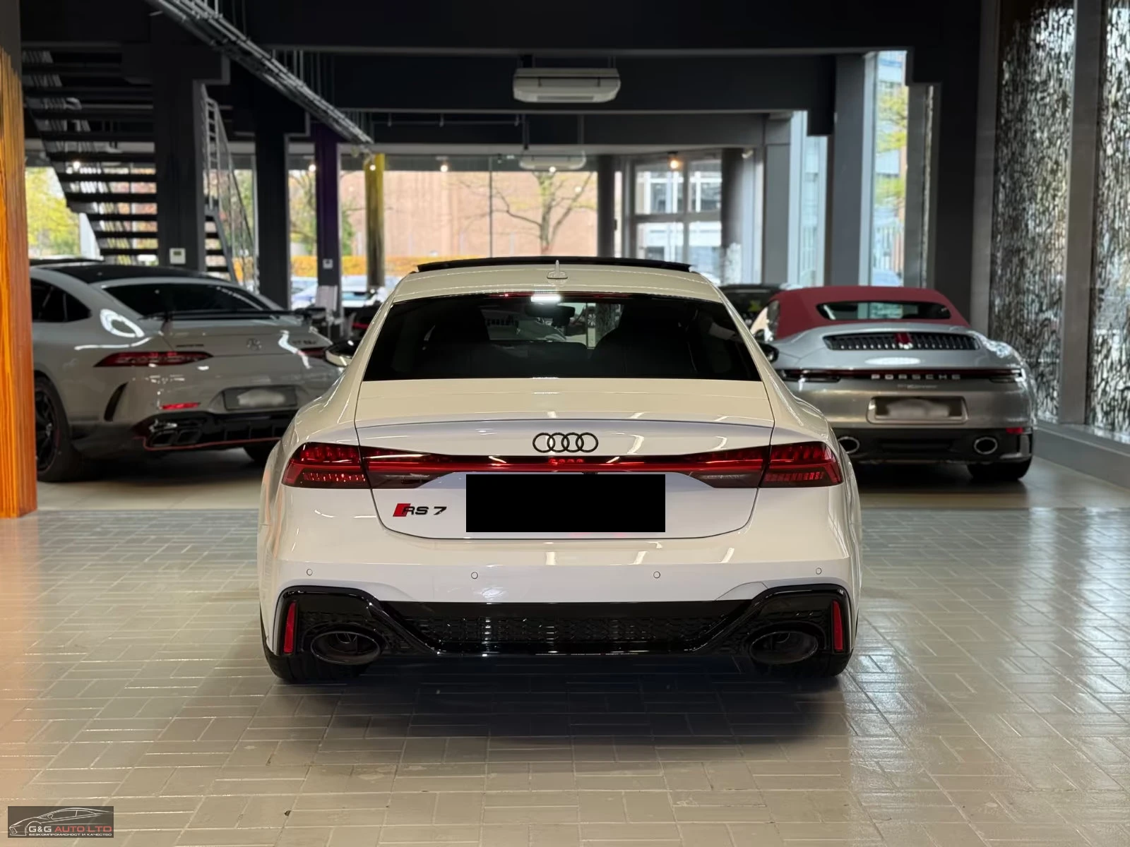 Audi Rs7 KERAMIK/600HP/MATRIX/360/HUD/PANO/SOFT/B&O/395z, снимка 7 - Автомобили и джипове - 54422572
