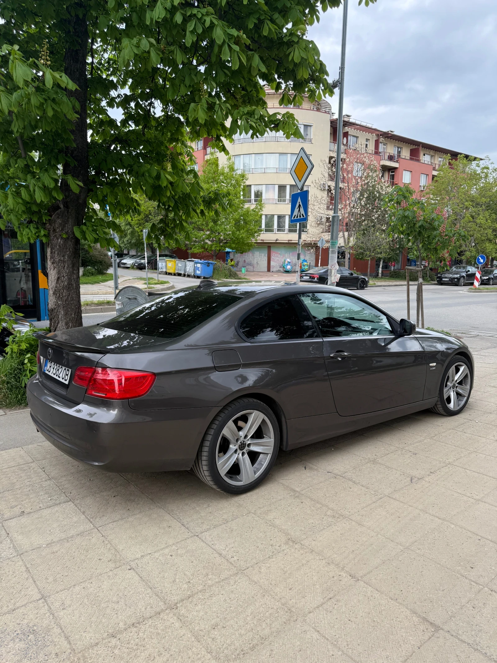 BMW 320 СМЕНЕНИ ВЕРИГИ, снимка 8 - Автомобили и джипове - 54456518