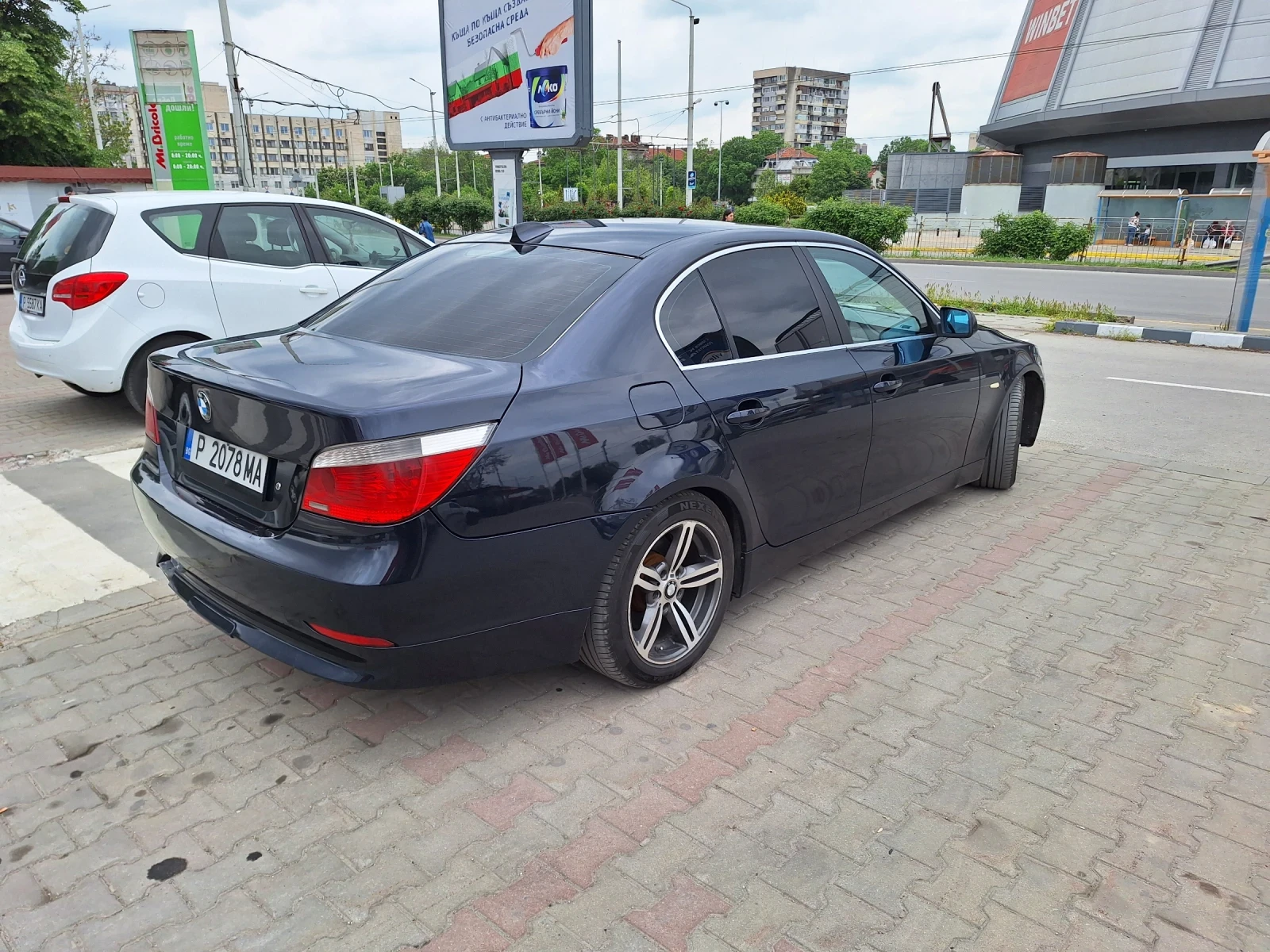 BMW 530 3.0d, снимка 4 - Автомобили и джипове - 54485858