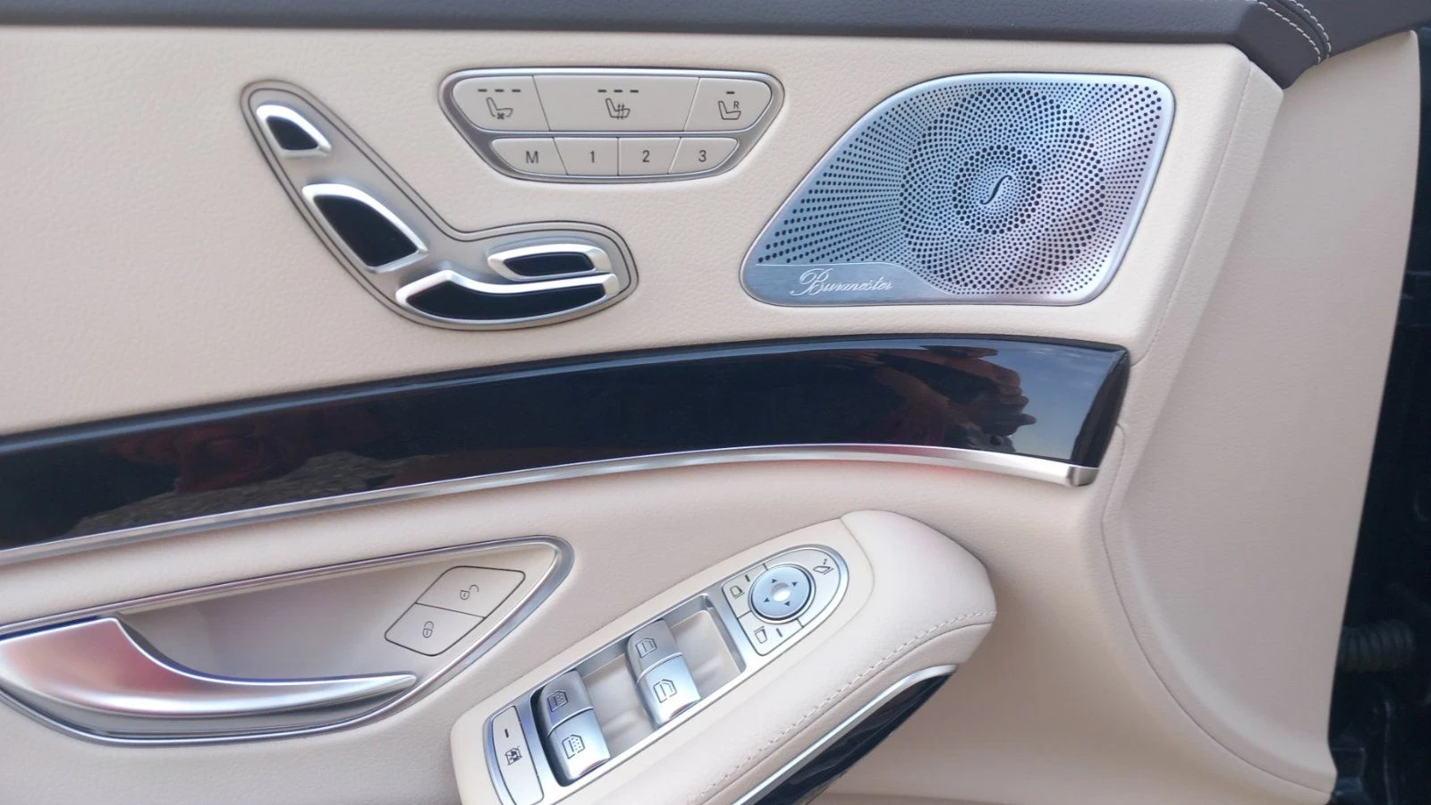Mercedes-Benz S 560 AMG пакет 8V 4.0, снимка 16 - Автомобили и джипове - 55786233