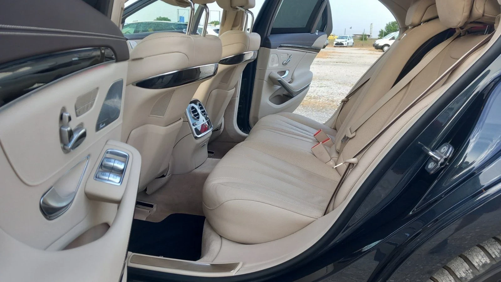 Mercedes-Benz S 560 AMG пакет 8V 4.0, снимка 10 - Автомобили и джипове - 55786233