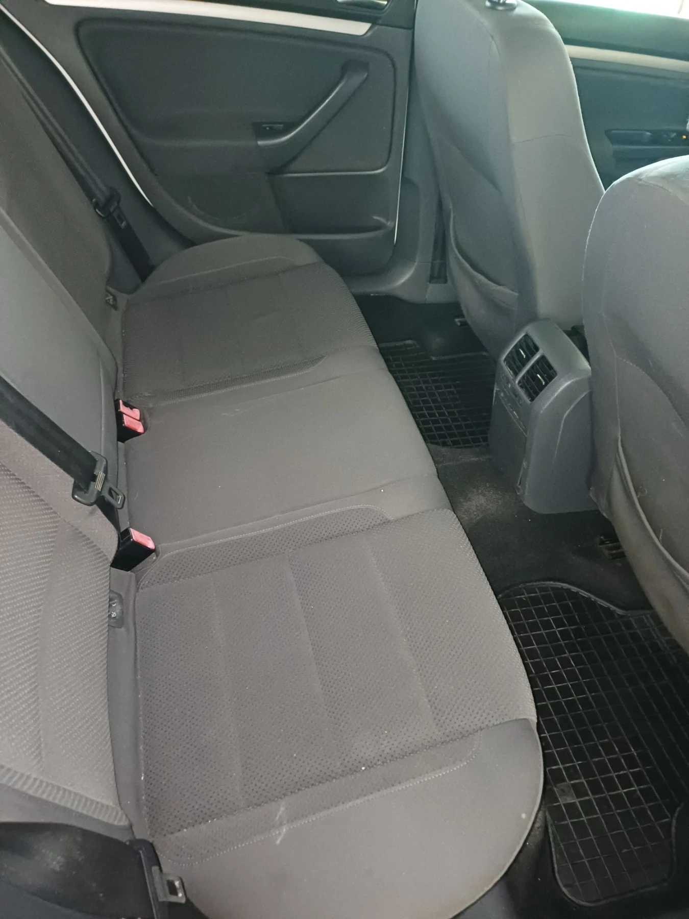 VW Golf 5, снимка 10 - Автомобили и джипове - 56041206