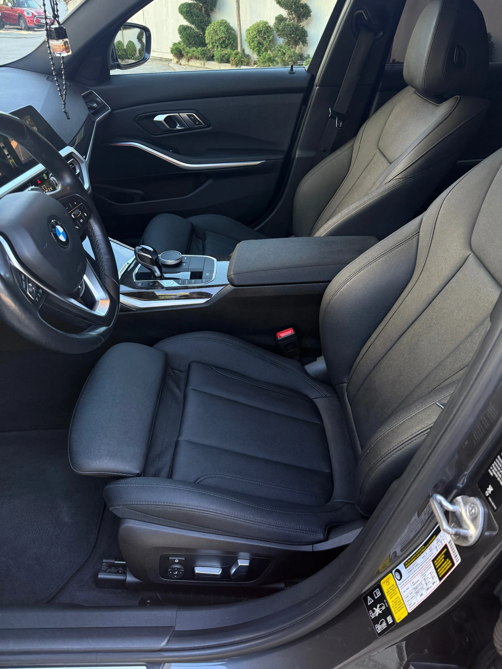 BMW 330, снимка 8 - Автомобили и джипове - 56338639