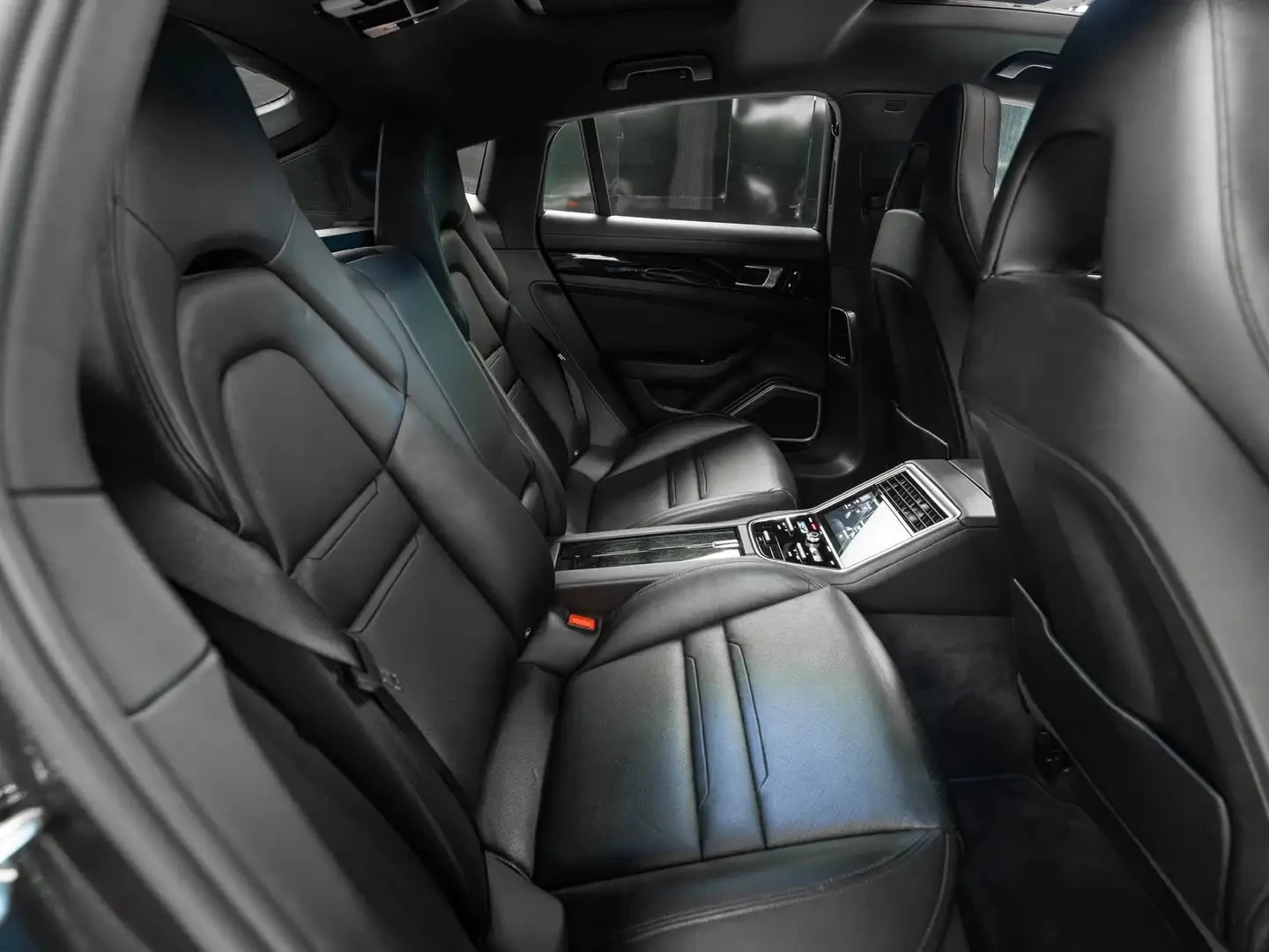 Porsche Panamera 2.9 V6 4 E-Hybrid, снимка 8 - Автомобили и джипове - 56437203