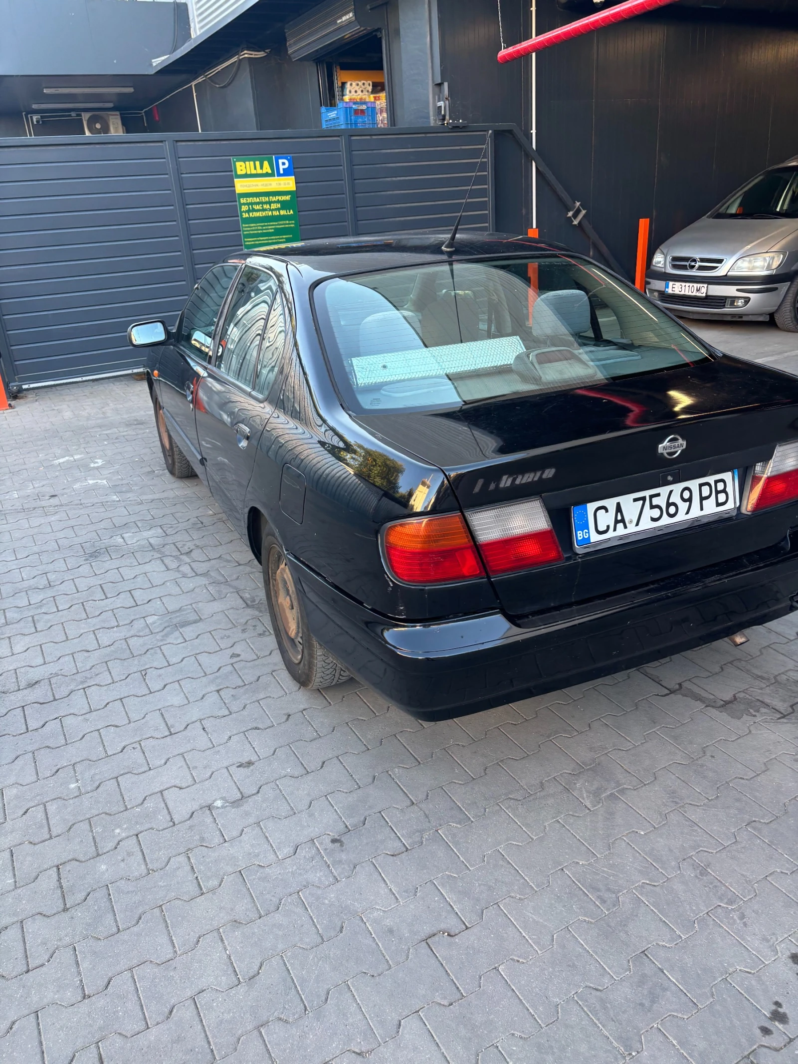 Nissan Primera, снимка 3 - Автомобили и джипове - 56695605
