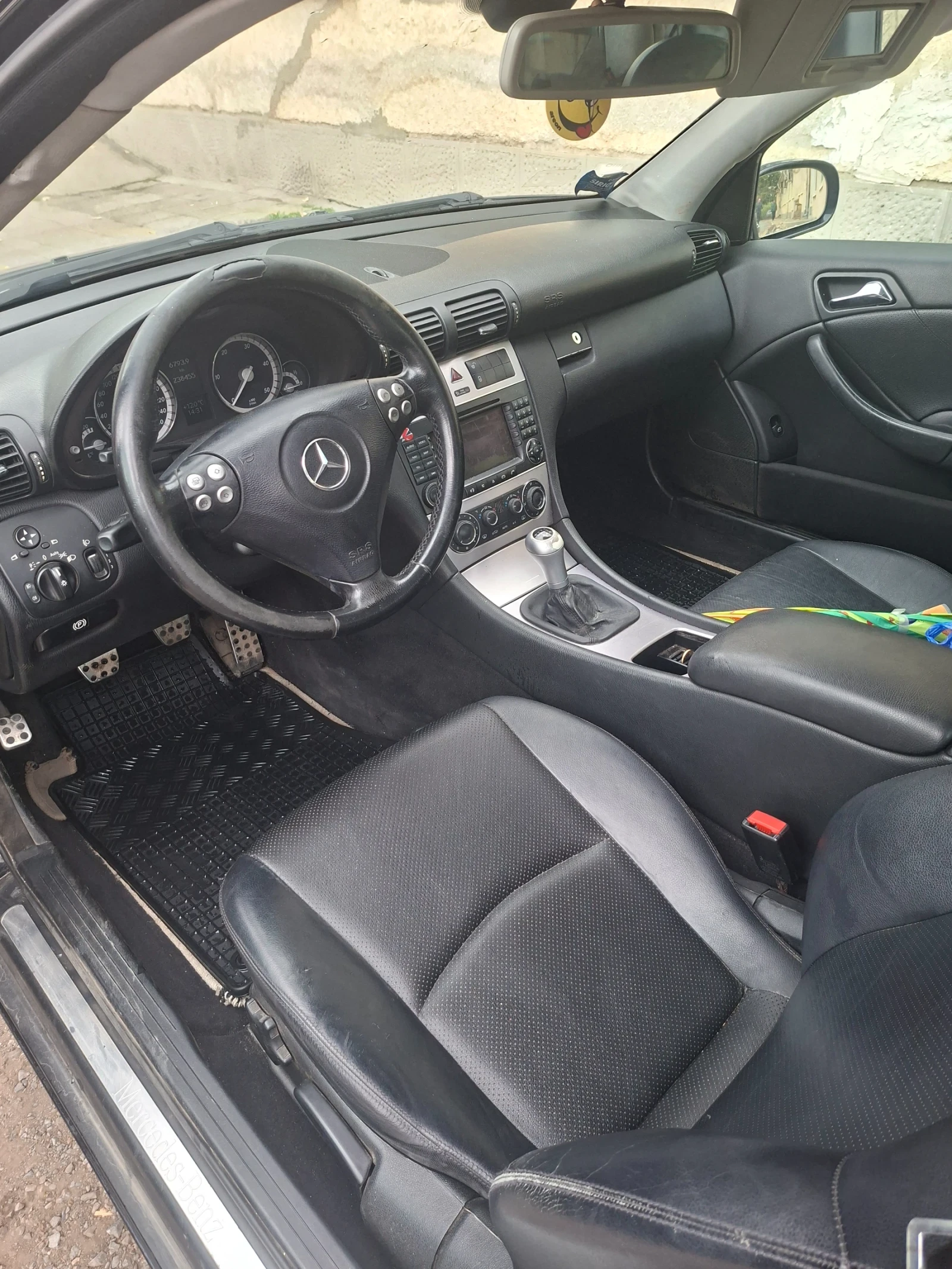 Mercedes-Benz C 220 2.2CDI, снимка 8 - Автомобили и джипове - 56723259