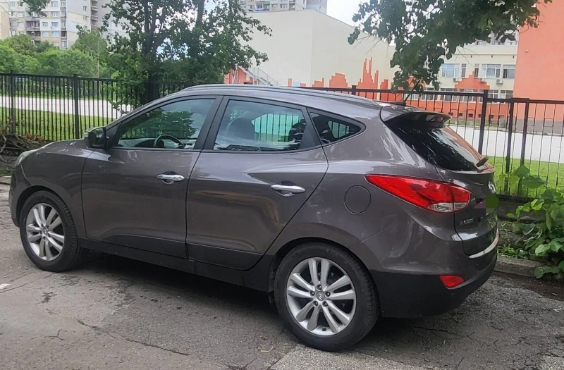 Hyundai IX35, снимка 4 - Автомобили и джипове - 47421239