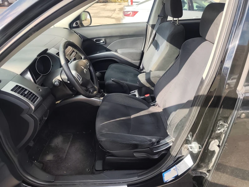 Mitsubishi Outlander 2.0 tdi 4x4, снимка 11 - Автомобили и джипове - 52501612
