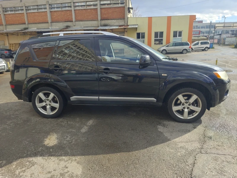 Mitsubishi Outlander 2.0 tdi 4x4, снимка 5 - Автомобили и джипове - 52501612