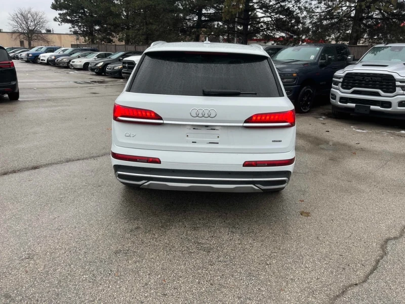 Audi Q7 * Komfort * CARFAX * БЕЗ ПЪРВОНАЧАЛНА ВНОСКА, снимка 4 - Автомобили и джипове - 52891262