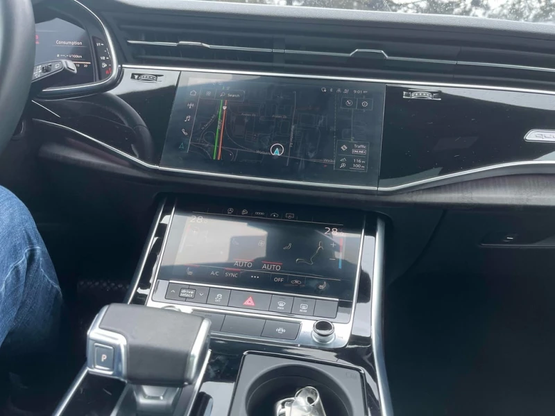 Audi Q7 * Komfort * CARFAX * БЕЗ ПЪРВОНАЧАЛНА ВНОСКА, снимка 9 - Автомобили и джипове - 52891262