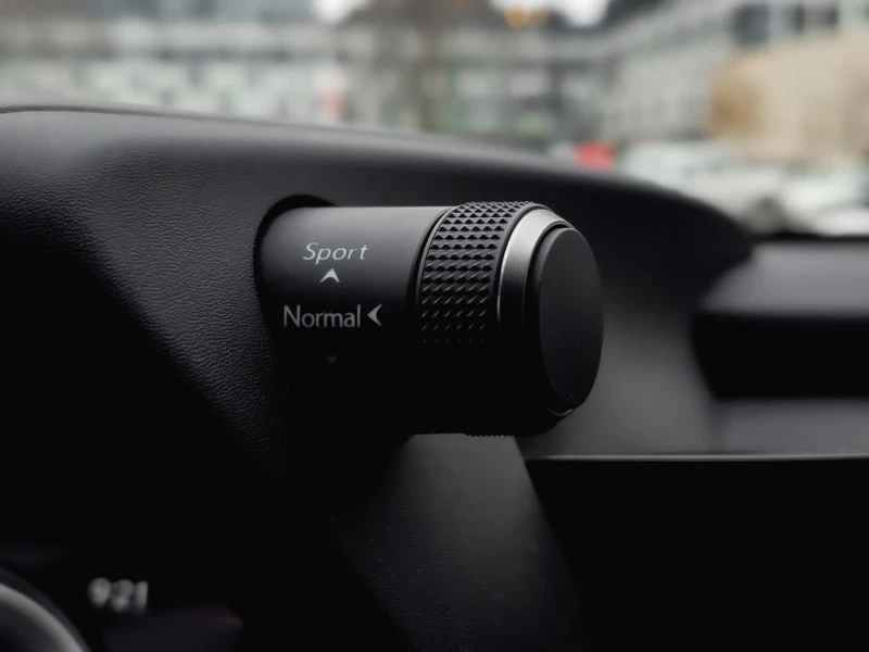 Lexus UX * 250h CVT * CARFAX * БЕЗ ПЪРВОНАЧАЛНА ВНОСКА, снимка 17 - Автомобили и джипове - 52924022