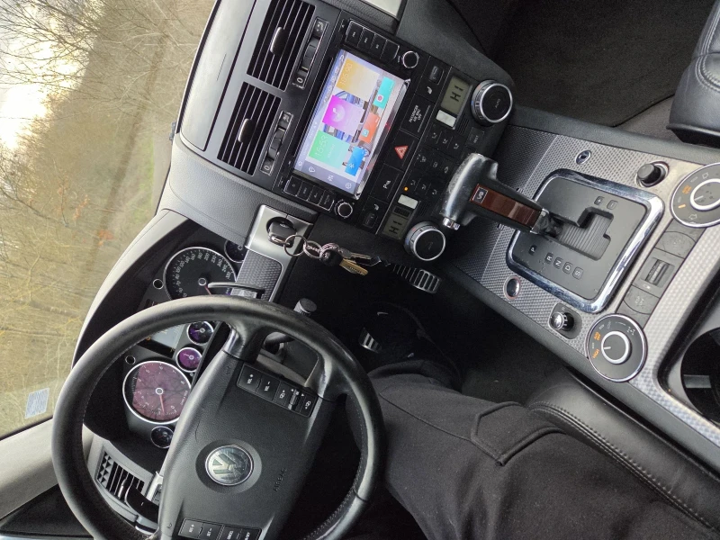 VW Touareg 4.2, снимка 6 - Автомобили и джипове - 52930752