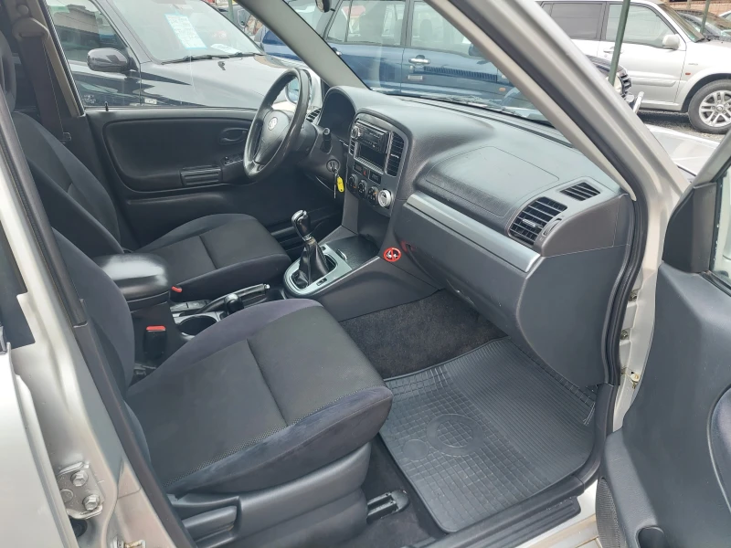 Suzuki Grand vitara 2.0i--128kc-ТОП СЪСТОЯНИЕ, снимка 10 - Автомобили и джипове - 53055495