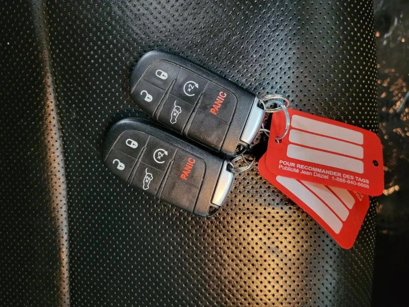 Jeep Grand cherokee Overland 3.6* Distronic* Обдух* Пано* , снимка 17 - Автомобили и джипове - 53233902