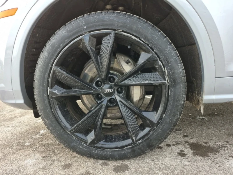 Audi Q5 55 TFSI e quattro * PANO * PRESTIGE * CARFAX, снимка 6 - Автомобили и джипове - 53414374