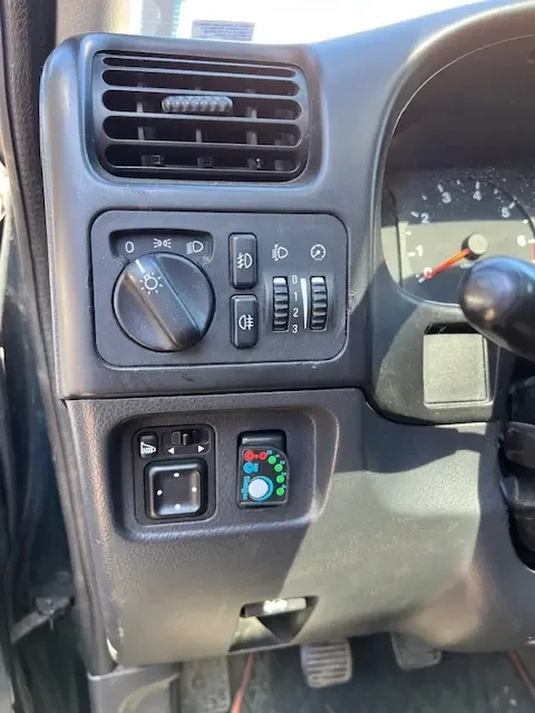 Opel Frontera 2.2 - изображение 4