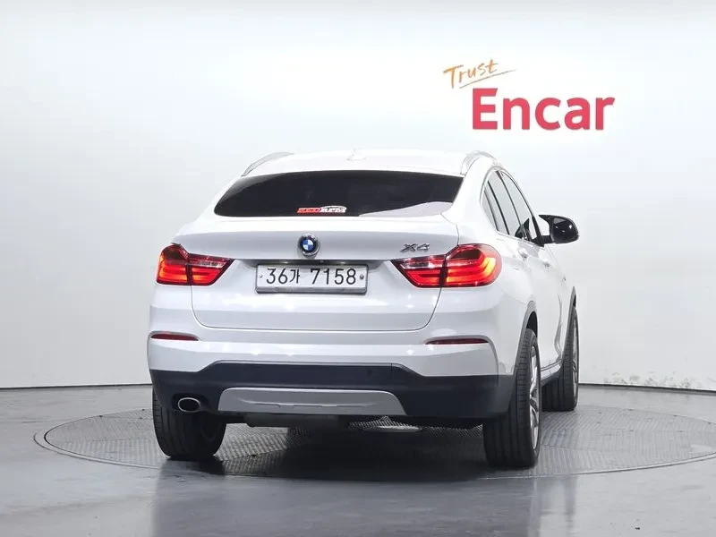 BMW X4 xDrive20D, снимка 4 - Автомобили и джипове - 54227278