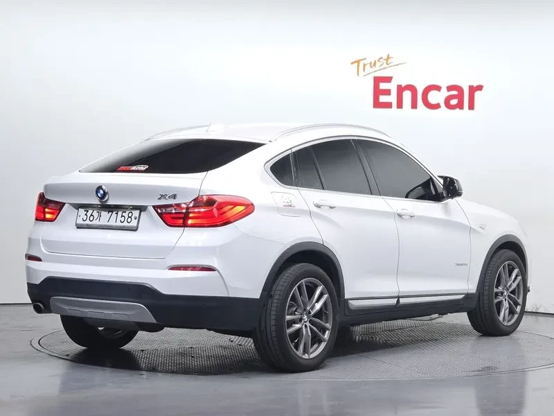 BMW X4 xDrive20D, снимка 2 - Автомобили и джипове - 54227278
