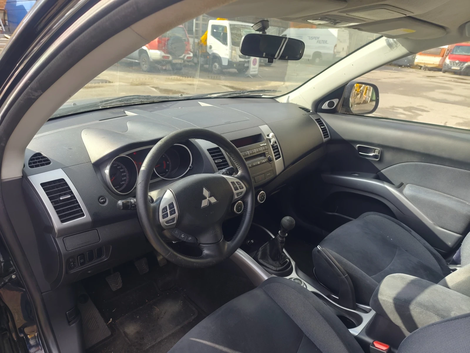 Mitsubishi Outlander 2.0 tdi 4x4 | Mobile.bg   12