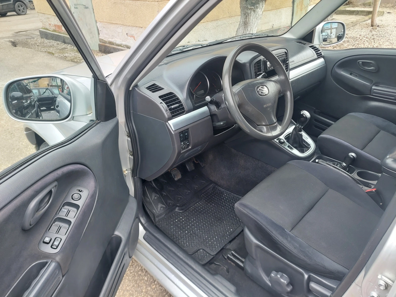 Suzuki Grand vitara 2.0i--128kc-ТОП СЪСТОЯНИЕ - изображение 7