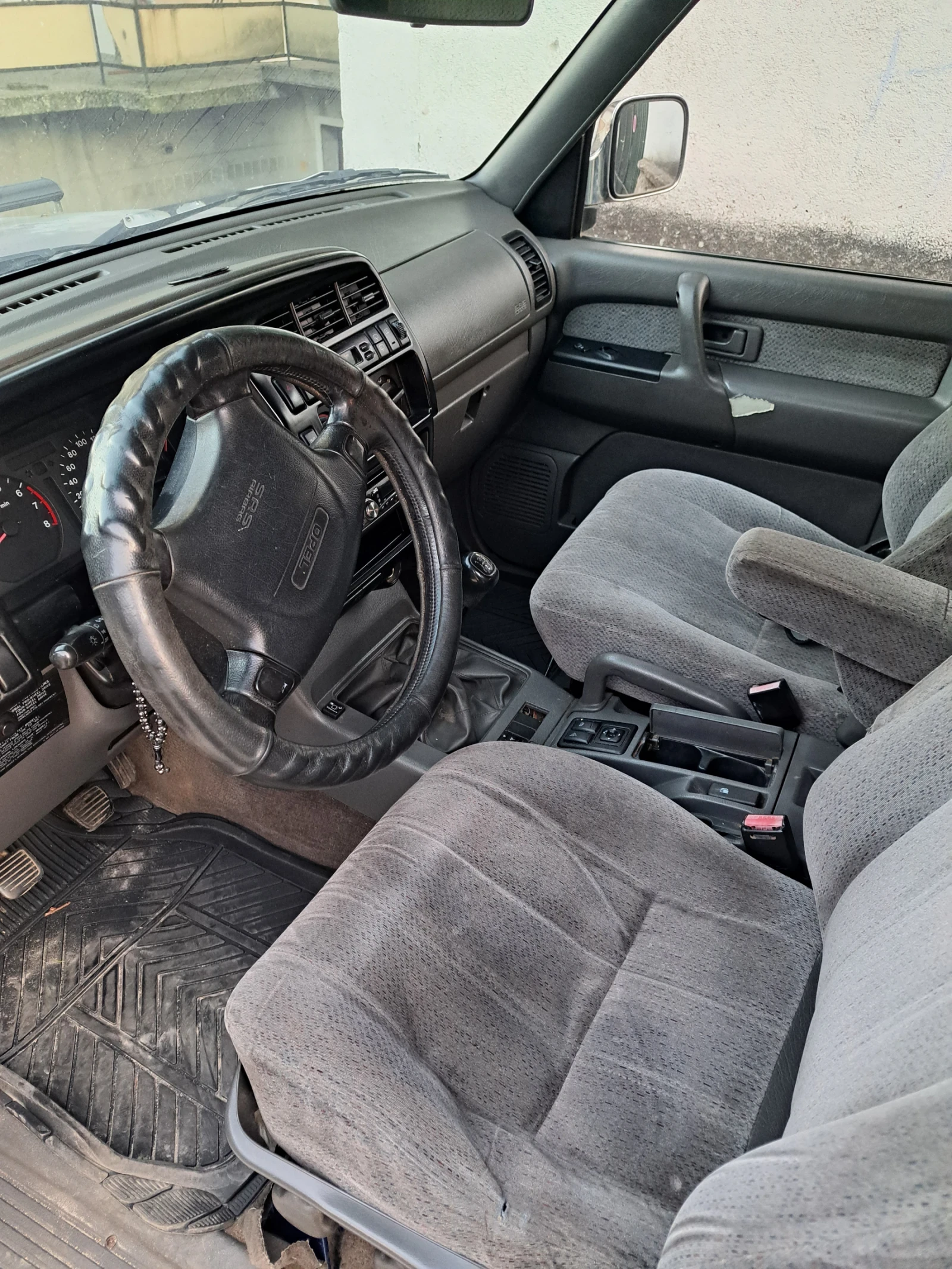 Opel Monterey 3.5V6, снимка 11 - Автомобили и джипове - 53801779