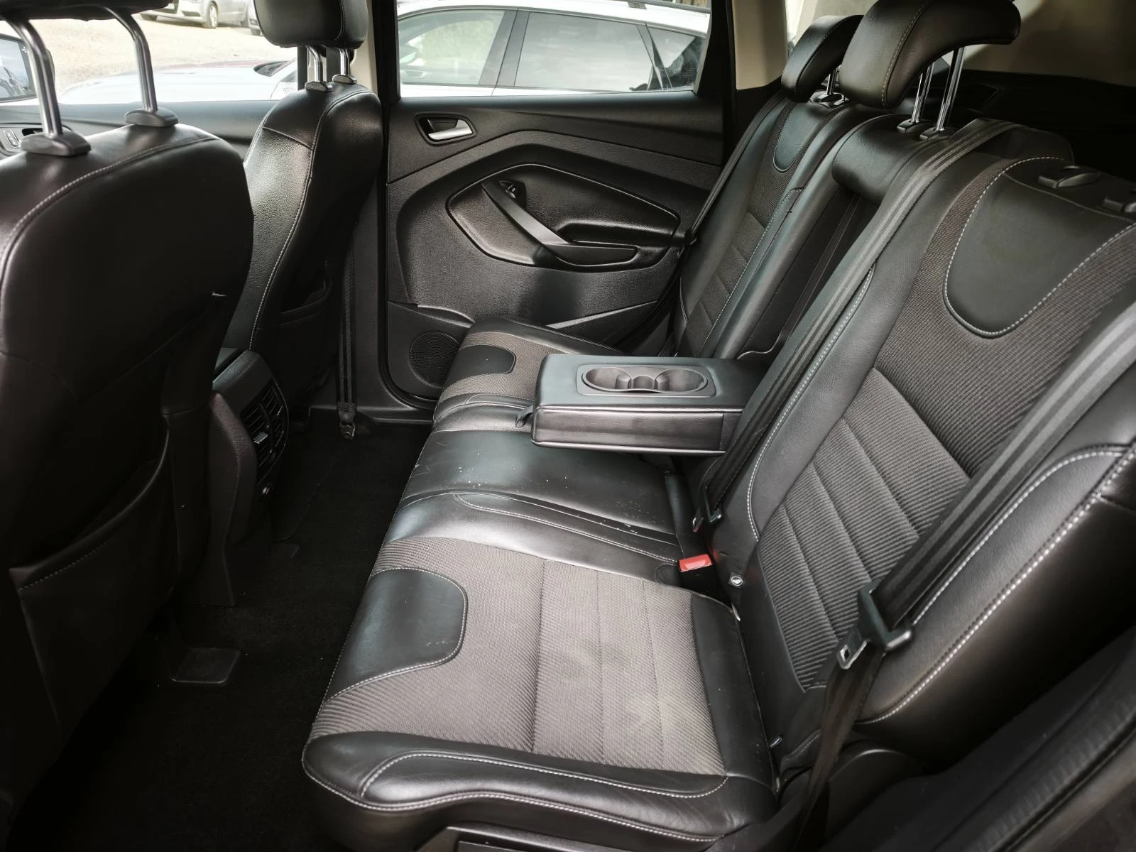 Ford Kuga 2.0TDCi 4x4 EURO6B, снимка 12 - Автомобили и джипове - 53915440