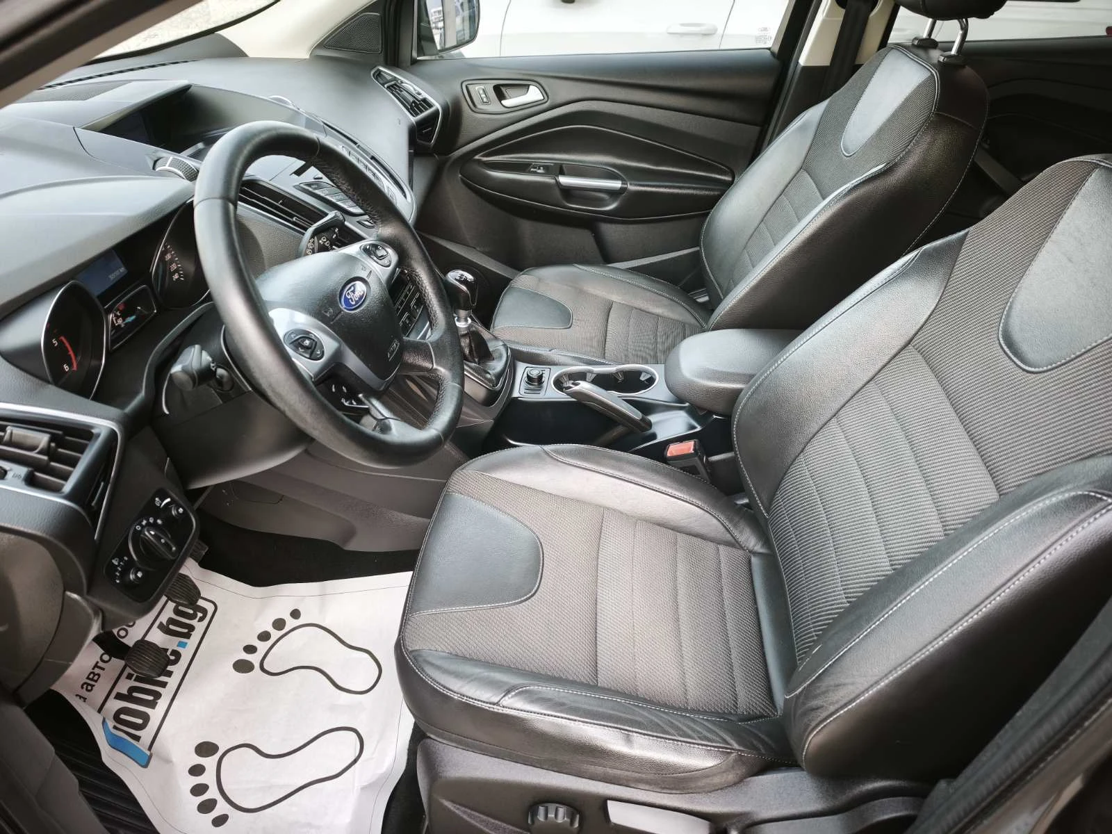 Ford Kuga 2.0TDCi 4x4 EURO6B, снимка 8 - Автомобили и джипове - 53915440