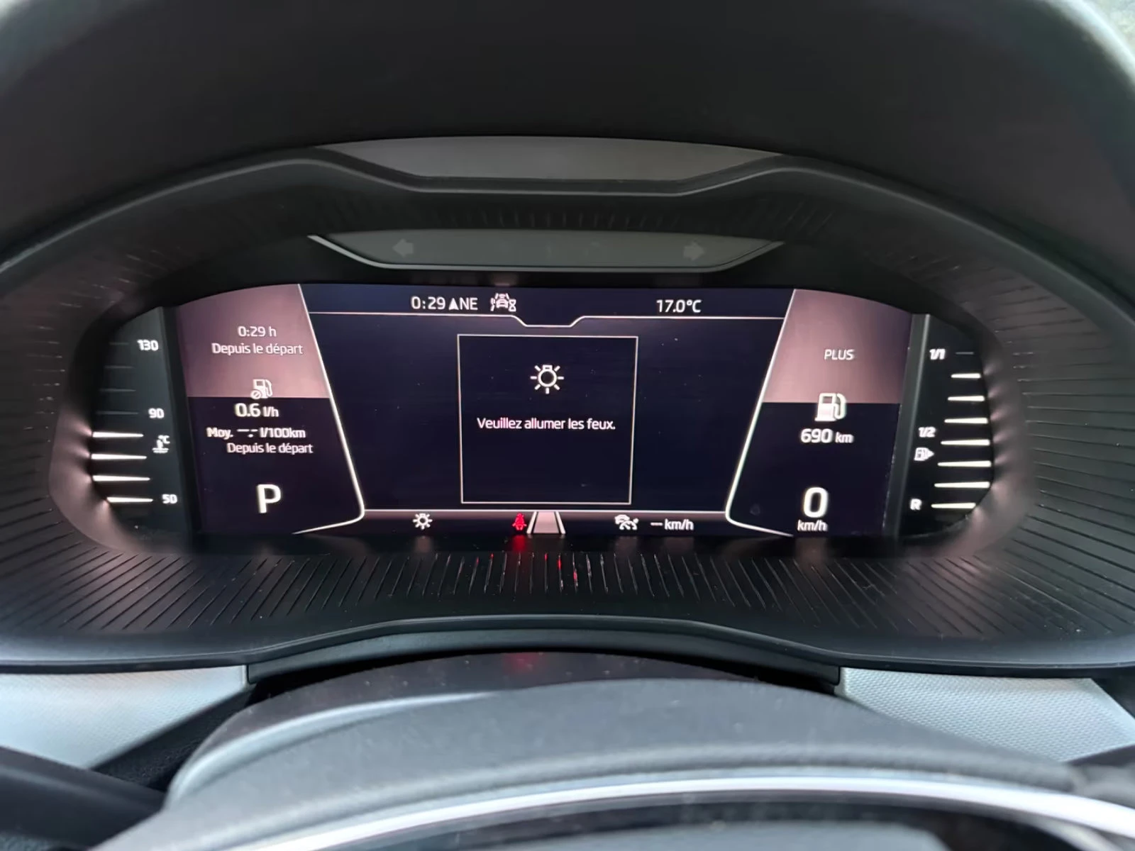 Skoda Kamiq 1.6TDI/116HP/BUSSINES/DSG/CAM/LED/NAVI/121q | Mobile.bg � ����������� 8