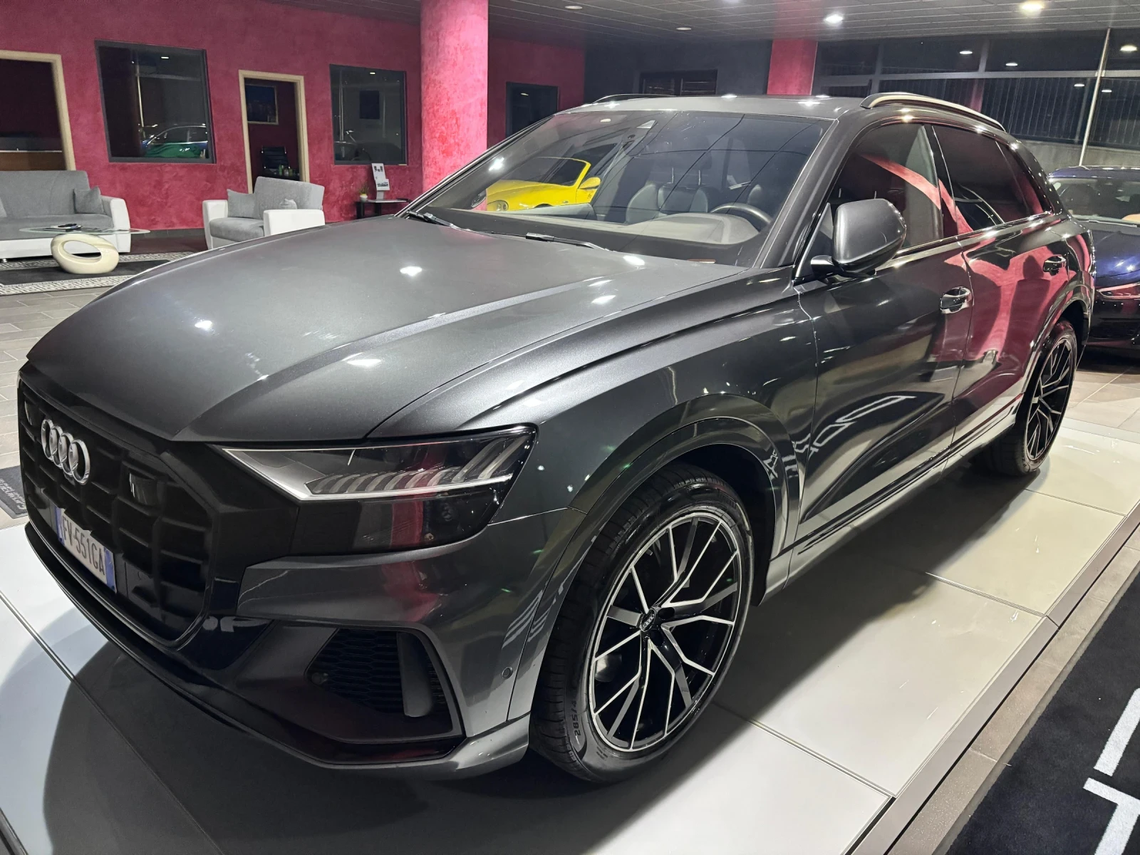 Audi Q8 3.0 TDI Quattro, снимка 2 - Автомобили и джипове - 54371357