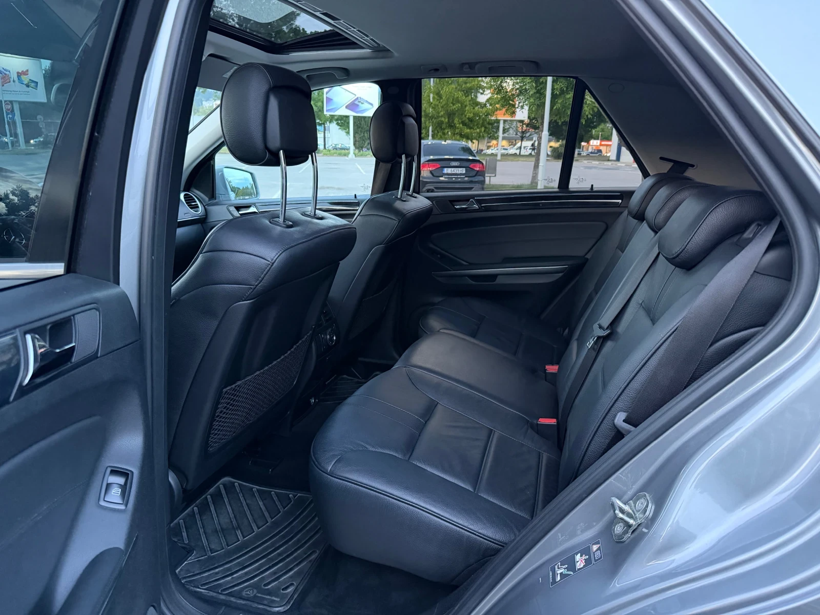 Mercedes-Benz ML 350 Ml 350 CDI AMG , снимка 12 - Автомобили и джипове - 54479152