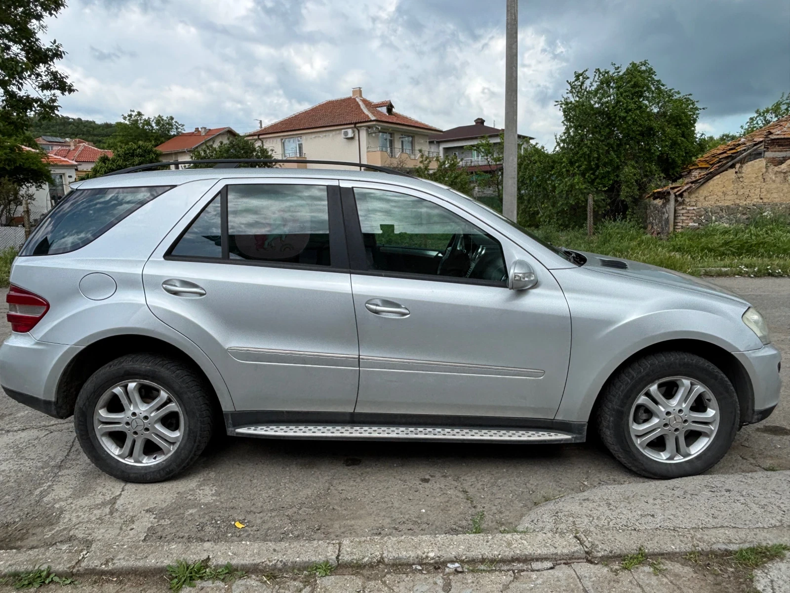 Mercedes-Benz ML 320, снимка 4 - Автомобили и джипове - 54652274