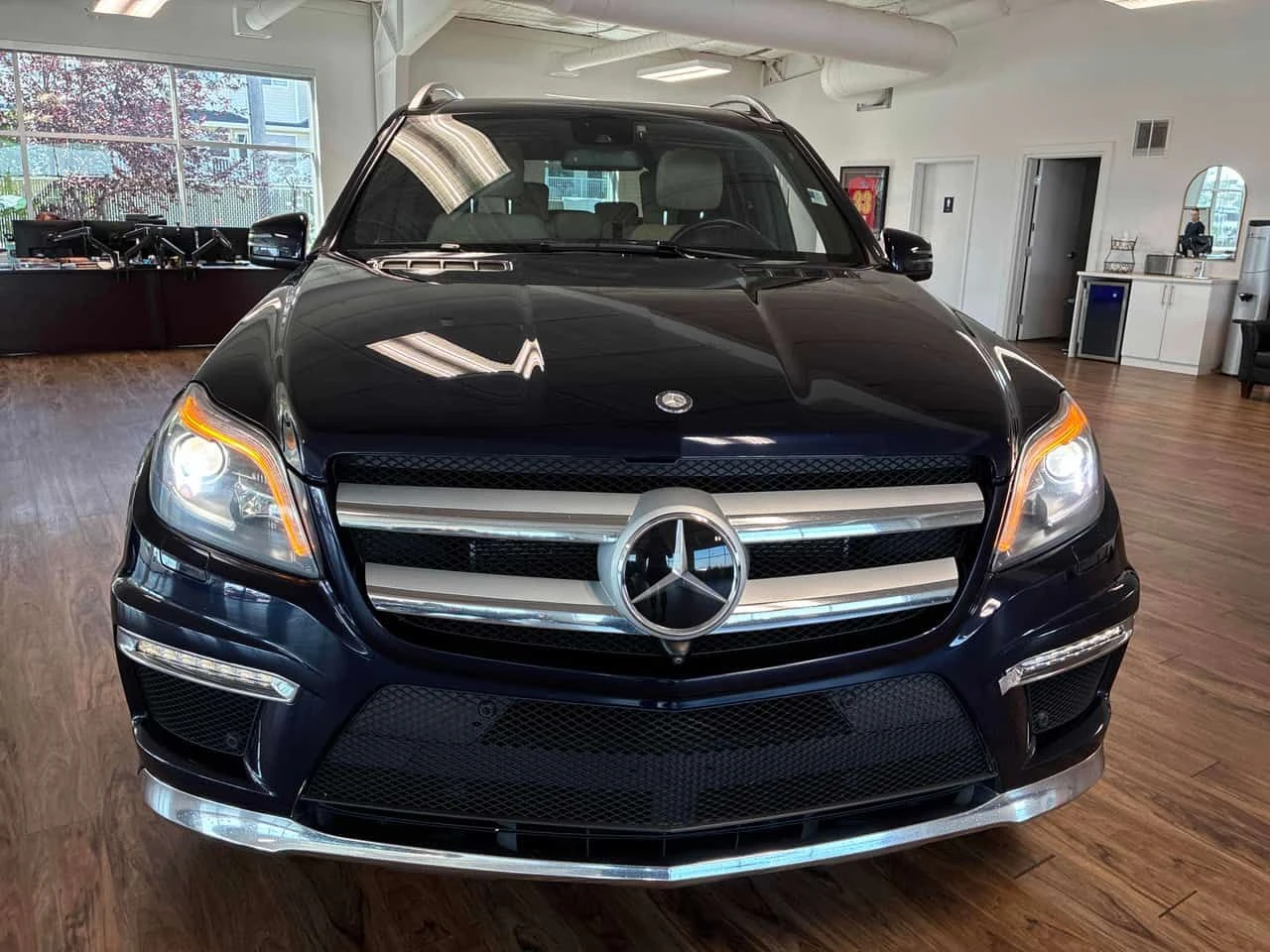 Mercedes-Benz GL 550 AMG Line * CARFAX * Без инциднети * , снимка 2 - Автомобили и джипове - 55440291