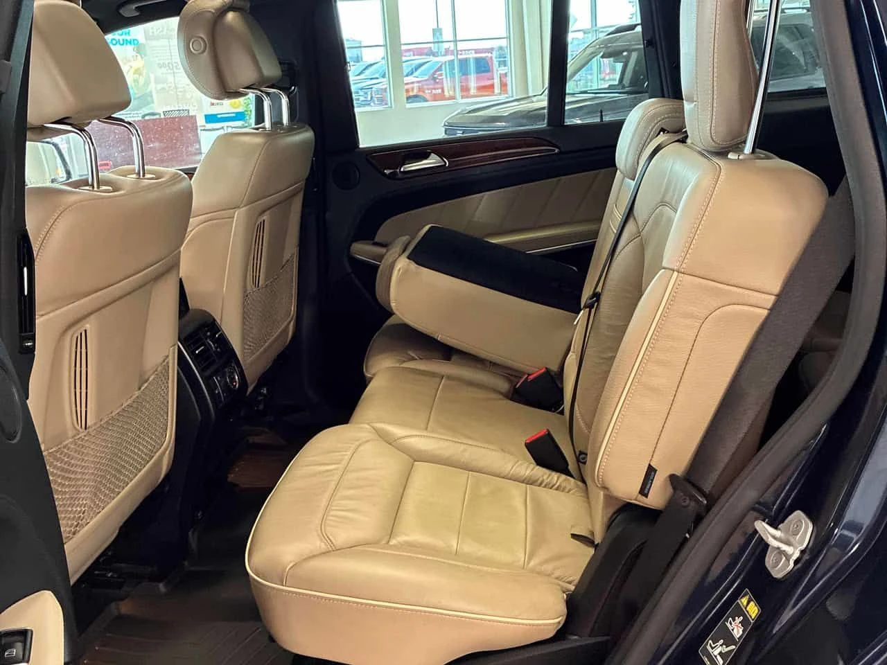 Mercedes-Benz GL 550 AMG Line * CARFAX * Без инциднети * , снимка 13 - Автомобили и джипове - 55440291